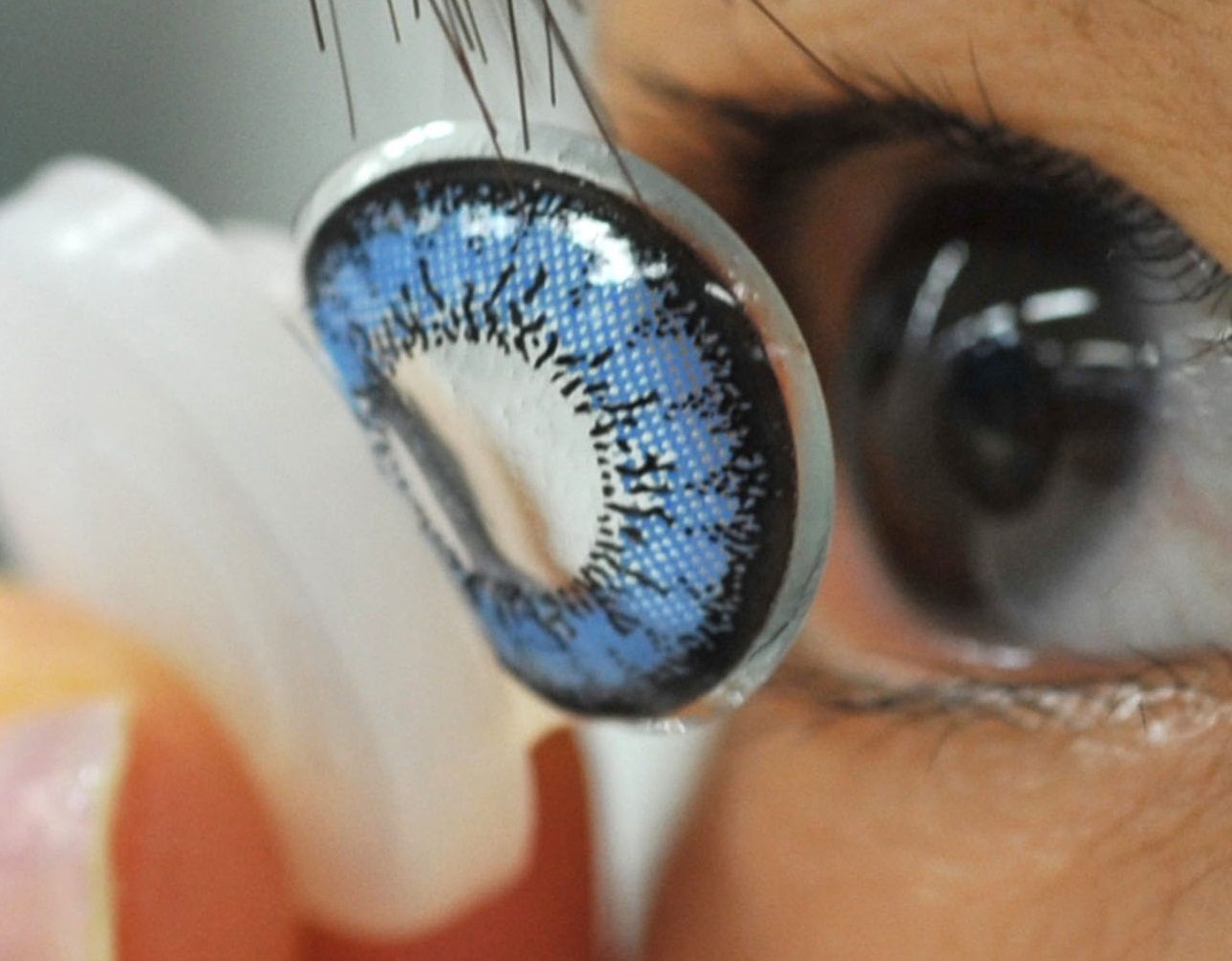 Taking a Look at the World of Cosplay Contacts Research