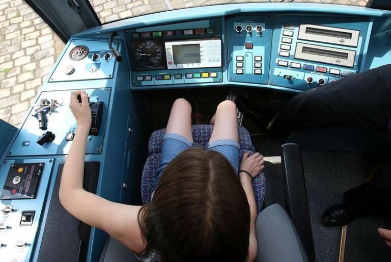 When Can I Register for a Driver’s License in Cologne?