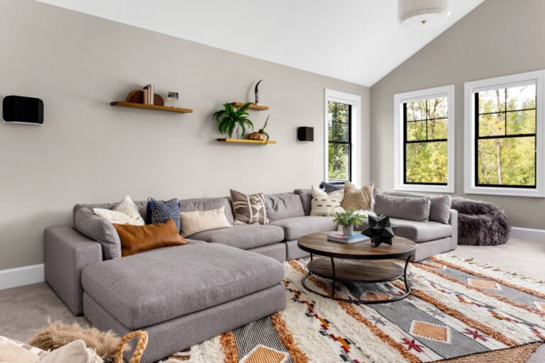Finding the Perfect Area Rug: Expert Tips for Choosing at House of Rugs in Houston, TX